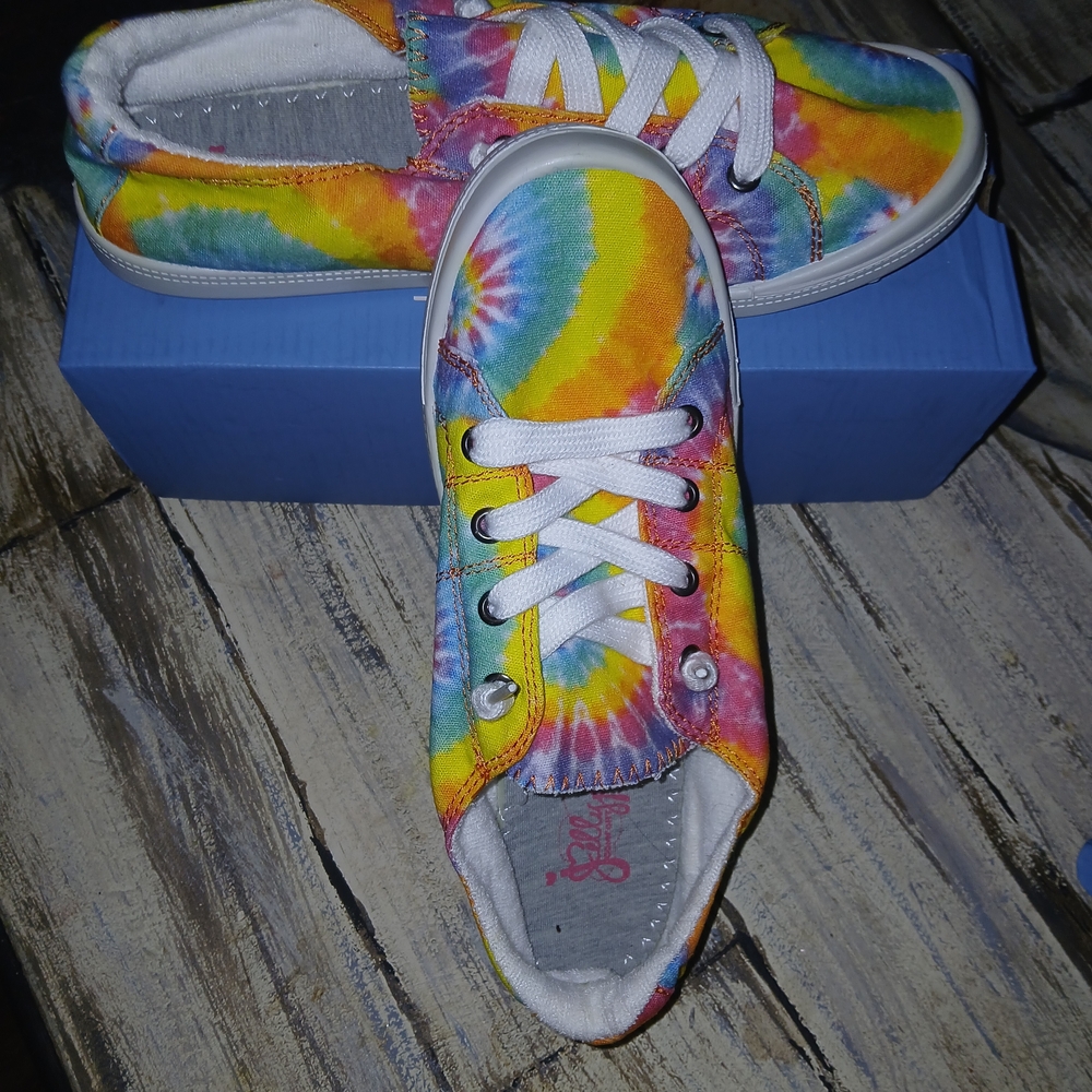 Jellypop Women 9.5 Tie-Dye Canvas Sneakers - Rainbow Multi NIB